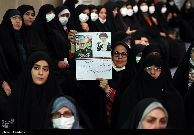 تصاویر: دیدار جمعی از معلمان و فرهنگیان سراسر کشور با مقام معظم رهبری