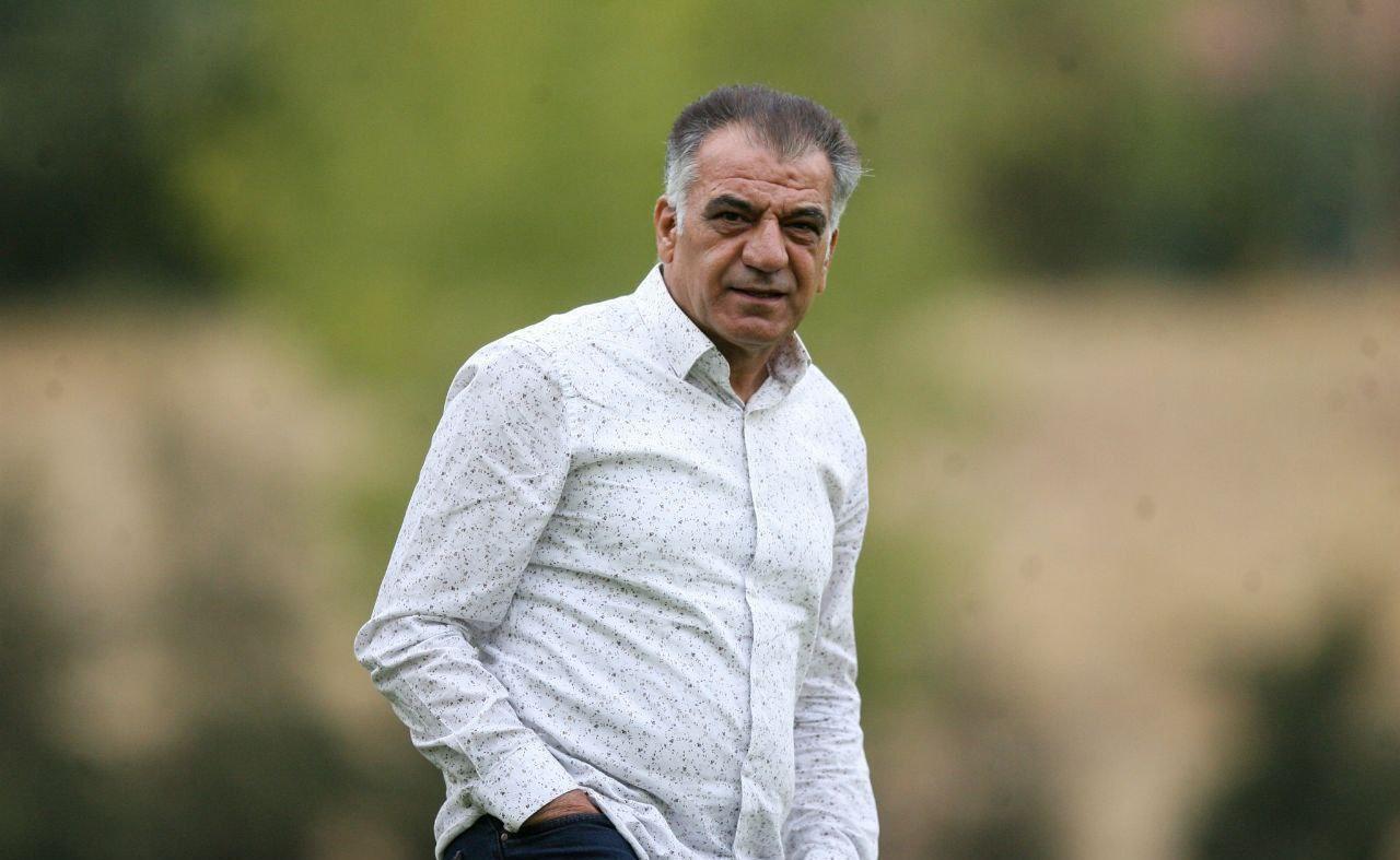 واکنش سرپرست استقلال به انتقال بازی پرسپولیس به ورزشگاه آزادی: این ننگ روی پیشانی سازمان لیگ می‌ماند / چرا ما باید در دستگردی و بدون تماشاگر مقابل پیکان بازی می‌کردیم و تیم دیگر در آزادی و با تماشاگر بازی کند؟