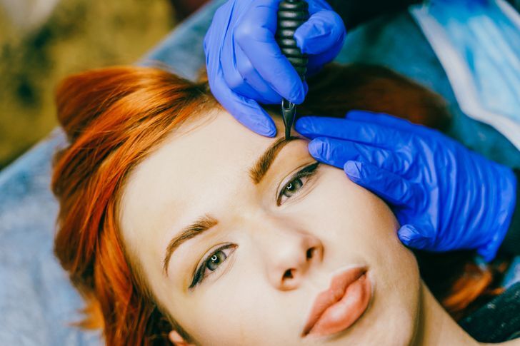 ۸ ترند زیبایی از دوران قرون وسطی که بار دیگر مُد شده اند