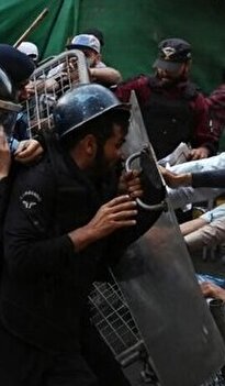 ویدیو / درگیری در خیابان‌های کراچی، پایتخت پاکستان پس از دستگیری عمران خان