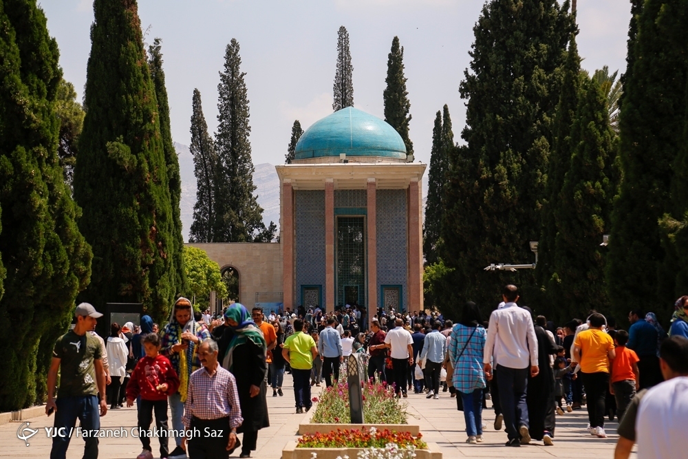 تصاویر: آرامگاه سعدی در روز برزگداشت شیخ اجل