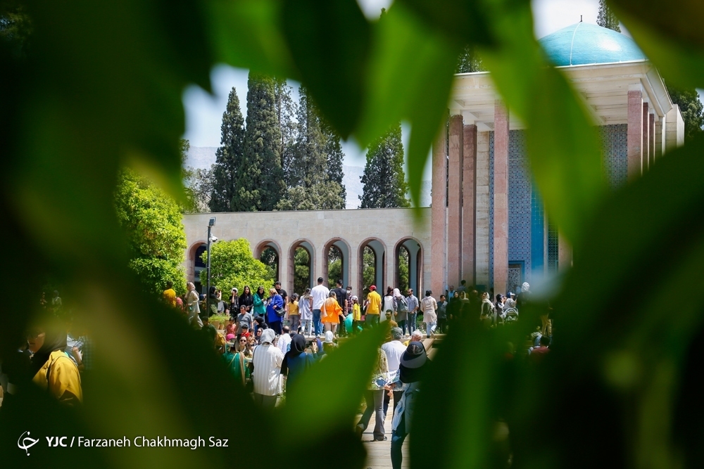 تصاویر: آرامگاه سعدی در روز برزگداشت شیخ اجل