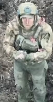 ویدیو / درامی واقعی در صحنه نبرد؛ التماس سرباز روس برای فرار از مرگ و تسلیم شدن در برابر پهباد اوکراینی