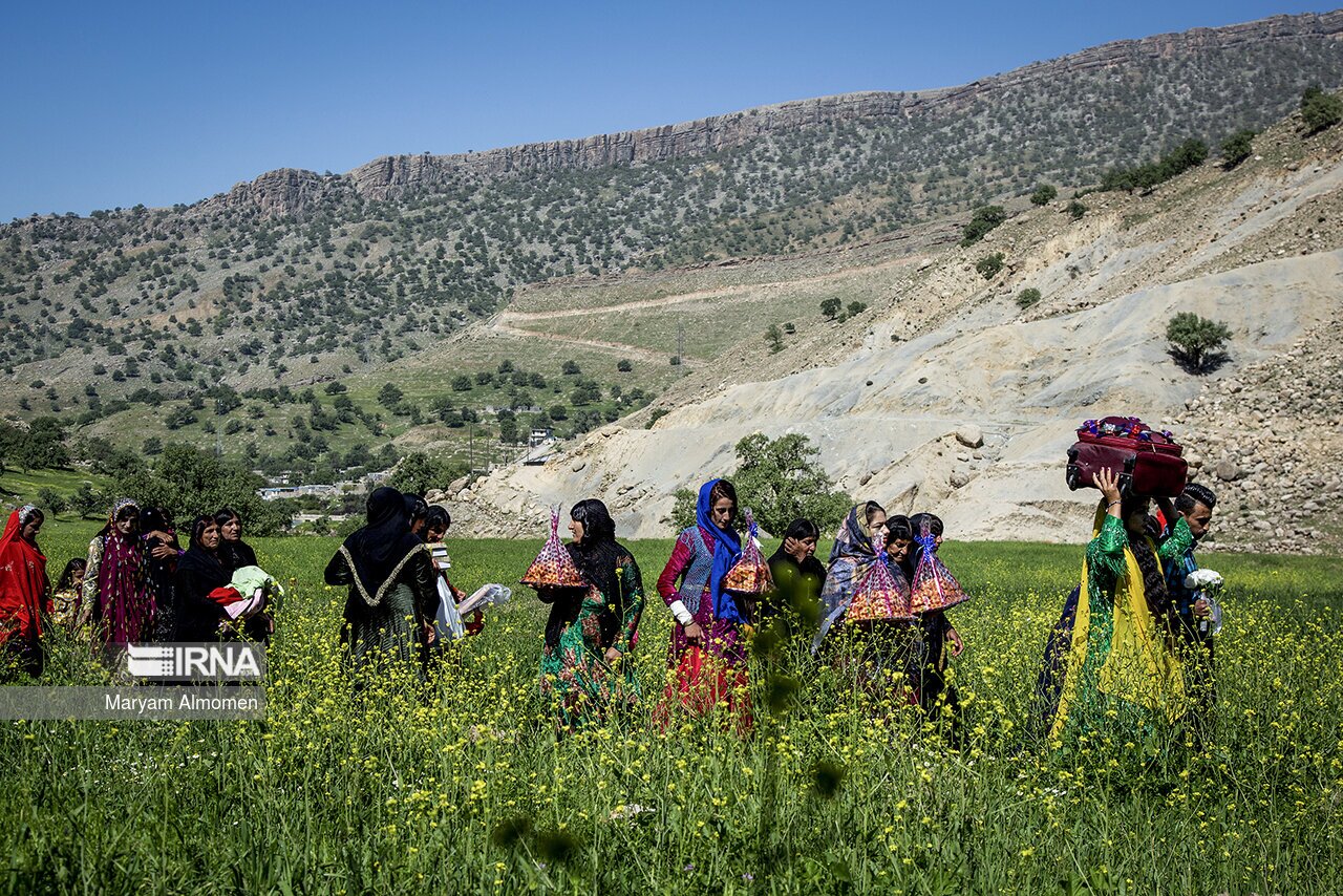 تصاویر: آیین دست بوسون عروسی بختیاری