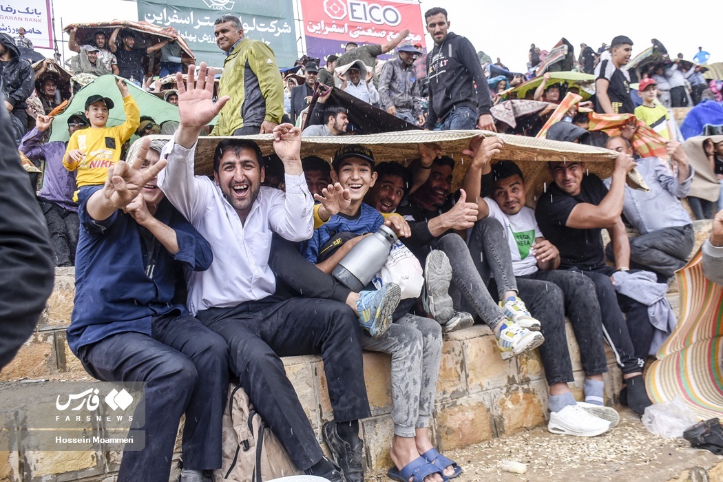 تصاویر: مسابقات «کشتی با چوخه» اسفراین