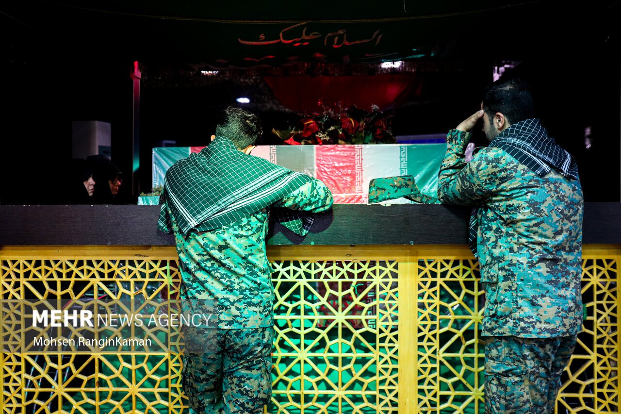 تصاویر: وداع با پیکر شهید جانی بت اوشانا