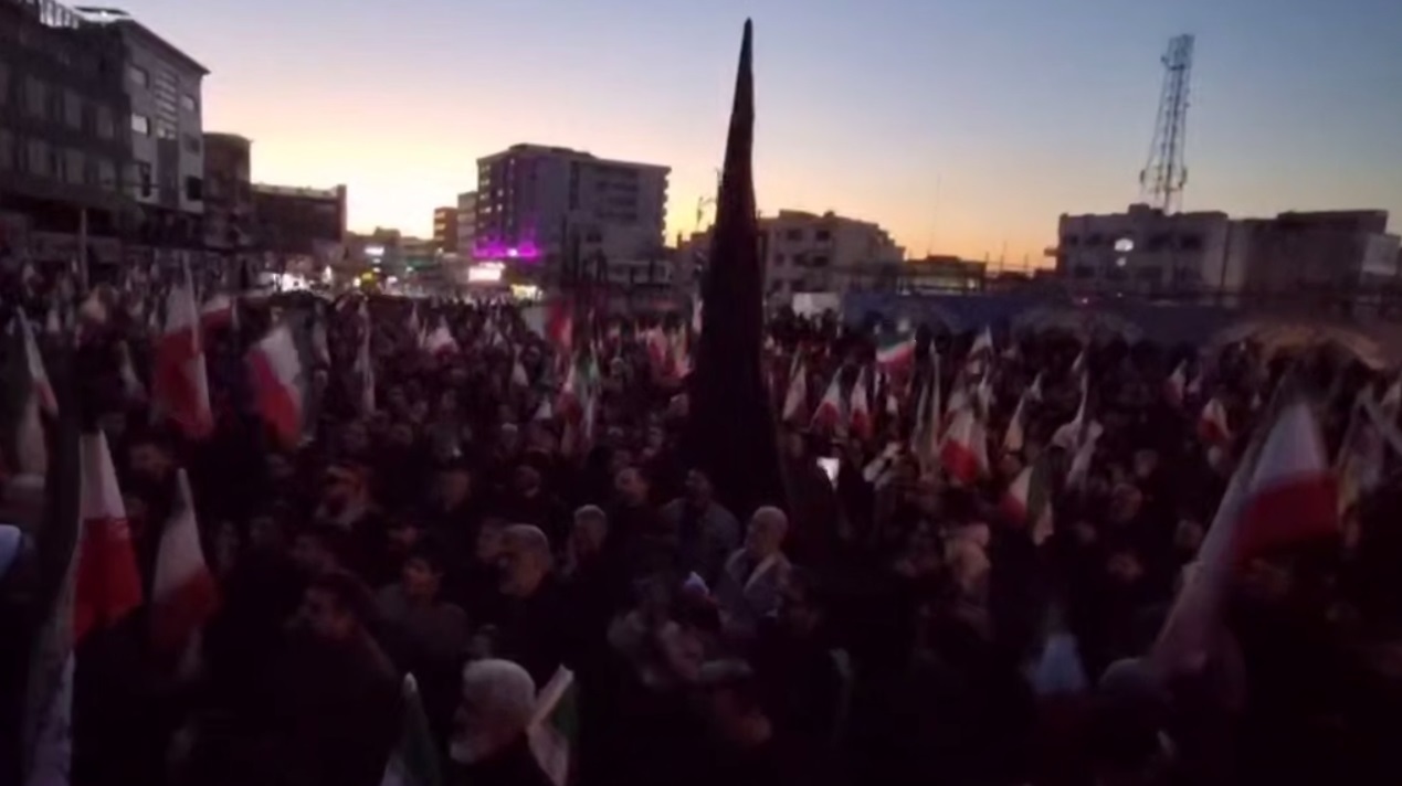 شبکه خبر: رهبر انقلاب به شهادت رسیدند / فارس: خبر شهادت دختر، داماد و نوۀ رهبر انقلاب تأیید شد / شنیده شدن چندین انفجار پی‌در‌پی در تهران / فرماندار میناب: تعداد شهدای حمله به دبستان به ۱۱۸ شهید رسید / سپاه: پایگاه حریر در عراق و پایگاه هوایی شاهزاده سلطان در عربستان مورد اصابت قرار گرفت؛ شناور MSP آمریکا هم از رده خارج شد / هلال احمر: حمله به ۲۴ استان؛ ۲۰۱ شهید و ۷۴۷ مصدوم تاکنون