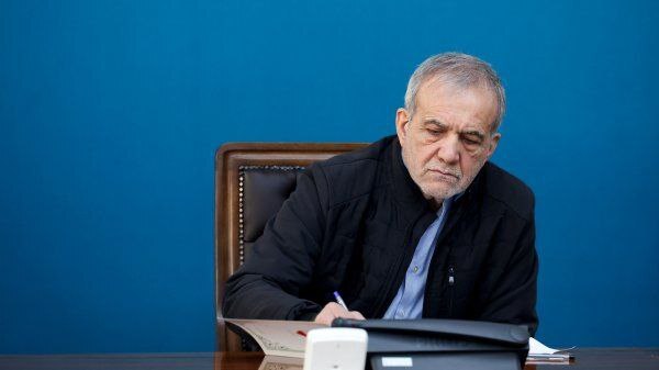 دستور رئیس جمهور پزشکیان برای بررسی وضعیت و علل حادثه بندر شهید رجایی