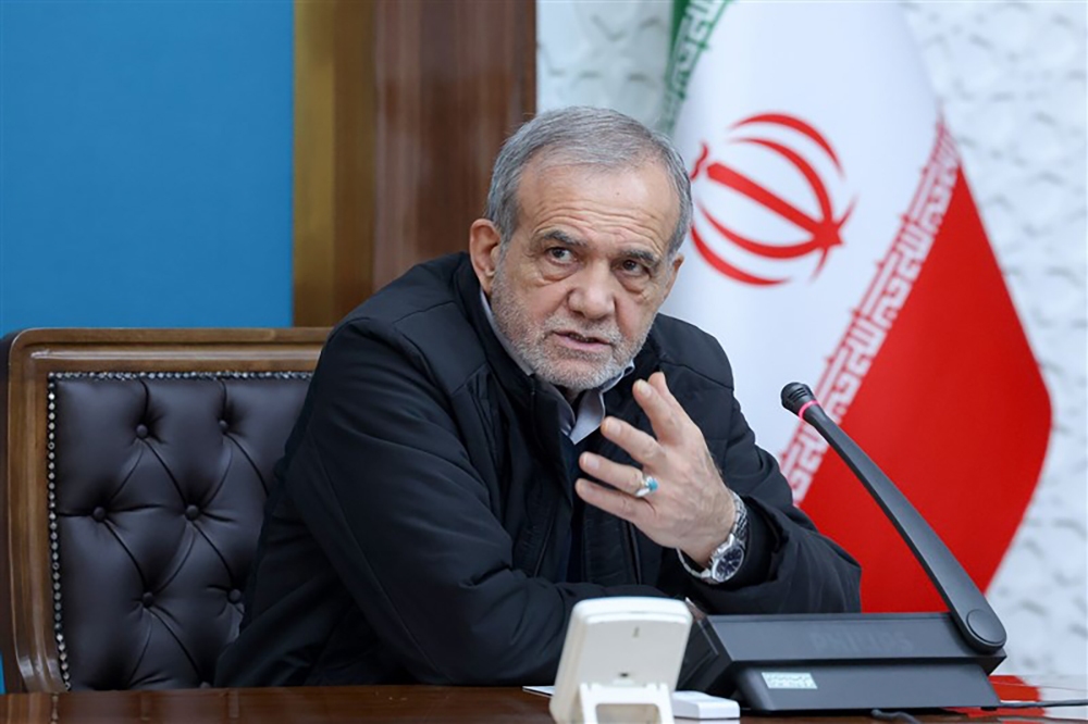 رئیس جمهور خواستار شفافسازی هر چه سریعتر علل وقوع حادثه انفجار در بندر شهید رجایی شد / دستور پزشکیان به وزیر کشور: همه نهادهای دولتی و امدادی تمام منابع لازم را برای کاهش آسیبهای این حادثه به کار گیرند