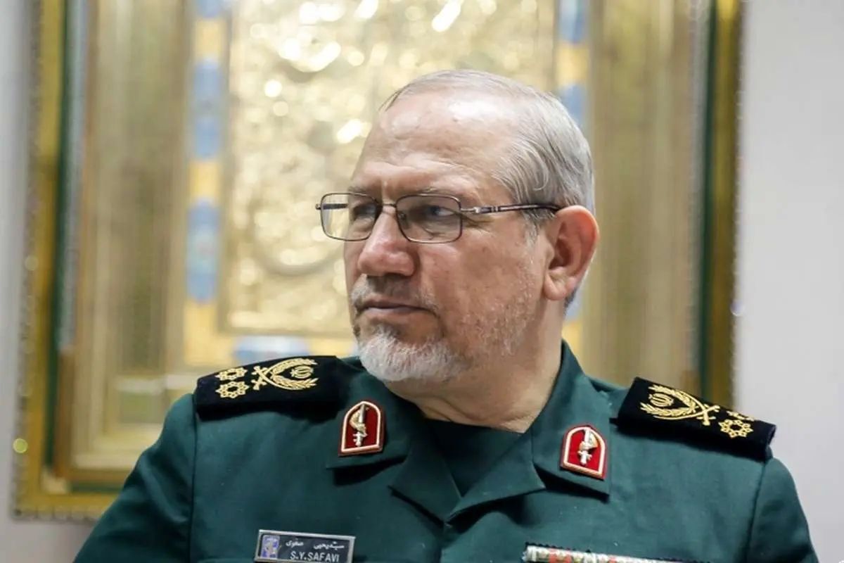 سرلشکر صفوی، مشاور عالی فرمانده کل قوا: نیروهای مسلح ایران برای همه طرح‌های دشمن آمادگی دارند/ تاکنون چندین هزار موشک و پهپاد تولید کرده‌ایم که جای آن‌ها مطمئن است/ آسیب‌هایی جِدی به صهیونیست‌ها وارد شده، ولی به شدت انتشار اخبار آن را مدیریت می‌کنند