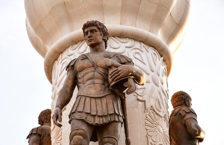 آیا اسکندر مقدونی واقعا از آب «رودخانۀ مرگ» نوشیده بود؟