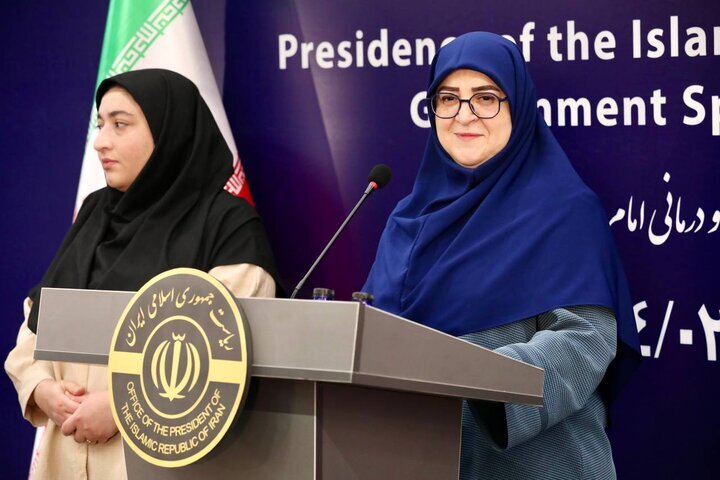 سخنگوی دولت: امیدواریم هوس حمله به سر رژیم صهیونی نزند چراکه دفعه بعدی، سیلی سخت‌تری خواهد خورد / اگر حمله دیگری پیش بیاید که تاکید می‌کنیم این تجاوز آشکار است آن را عادی سازی نکنیم / حتما وزارت نفت بنا به تناسب در خصوص حفاظت از پالایشگاه‌ها، دستورالعمل‌هایی دارد