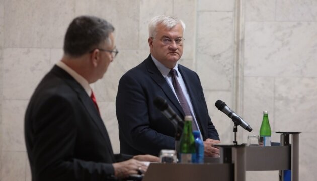 فرانس پرس: ائتلاف اسرائیل و اوکراین علیه ایران؛ کی یف و تل آویو بر سر آغاز مذاکراتی برای مقابله با «تهدید» ناشی از ایران به توافق رسیدند