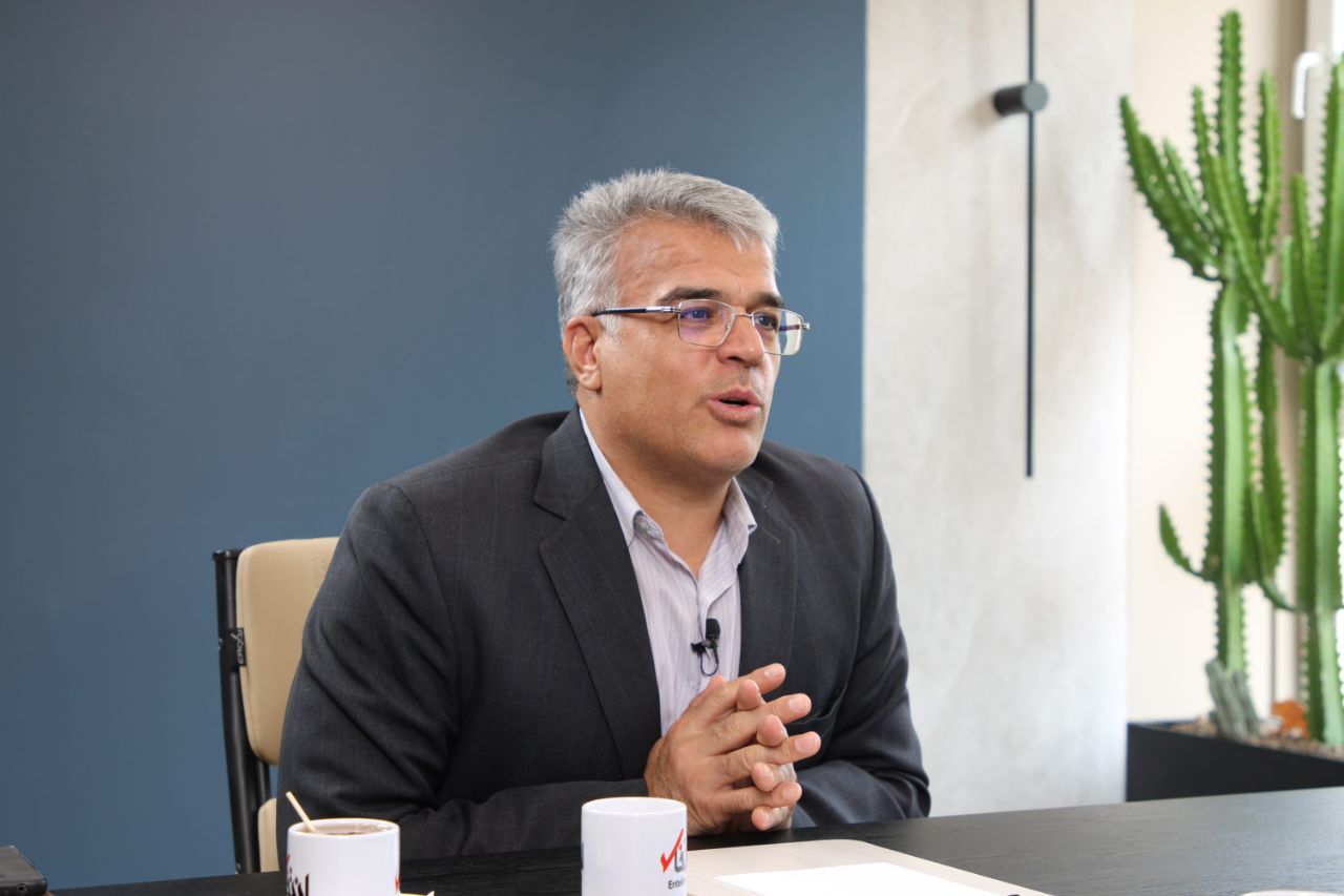 ویدیو/ آمار تکان دهنده کاویانی، استاد دانشگاه: ۹۰ درصد منابع آب ایران صرف کشاورزی میشود؛ این جنایت در حق نسل آینده است