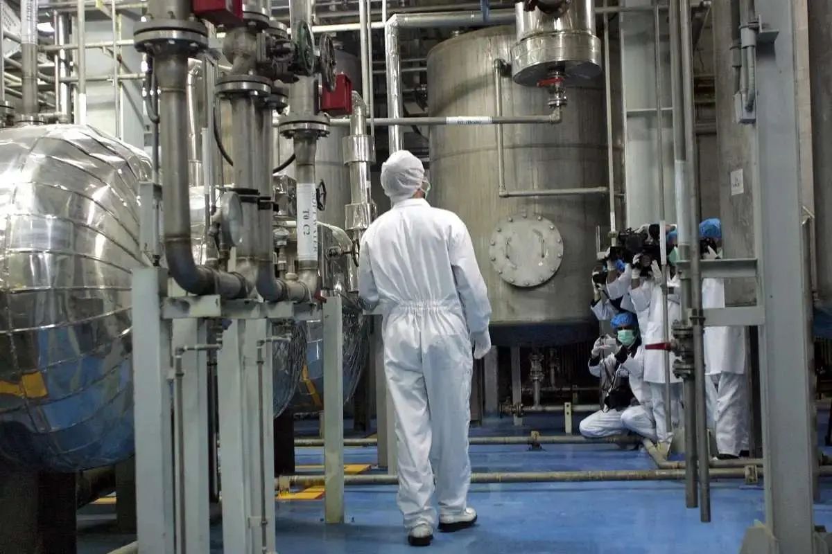 روسیه: گفتوگو میان تهران، پکن و مسکو، نشان دهنده امکان دستیابی به توافق در خصوص پرونده هستهای ایران است/ تهدیدهای مداوم برای حمله به تأسیسات هستهای تهران، نگرانکننده است