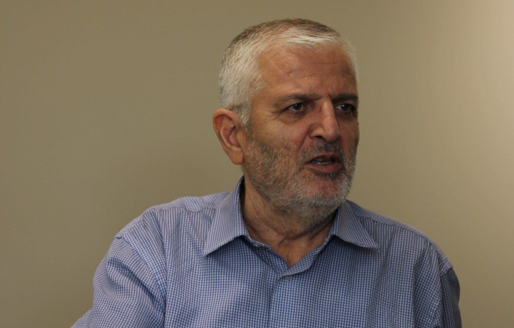 ویدیو/ علی اصغر خدایاری، فعال سیاسی و استاد دانشگاه: آن‌هایی که نفوذی وارد سیستم می‌کنند، رهایش نمی‌کنند/ بسیاری از فضاسازی‌های رادیکال که پیش آمد، ممکن است کار جریان پشت نفوذی‌ها باشد/ چهار نفوذی را می‌فرستند، بعد یک آتش‌تهیه می‌ریزند که آن چهار نفر بتوانند کار کنند؛ [مانند] پوشش زنان، سگ گردانی