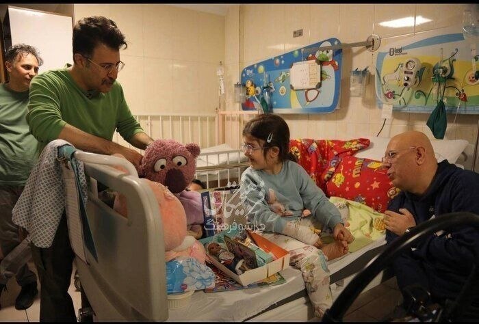 قیمت نفت برنت از ۱۱۵ دلار عبور کرد / حمله هوایی به یک واحد پتروشیمی تبریز / بلومبرگ: مقام‌های دولت آمریکا در حال بررسی این احتمال هستند که قیمت نفت ممکن است به رقم بی‌سابقه ۲۰۰ دلار برسد / مقام سابق پنتاگون: خسارات تجهیزات نظامی آمریکا در سه هفته نخست جنگ ۱.۴ تا ۲.۹ میلیارد دلار است / اکونومیست: درآمد نفتی ایران دو برابر بیشتر شده