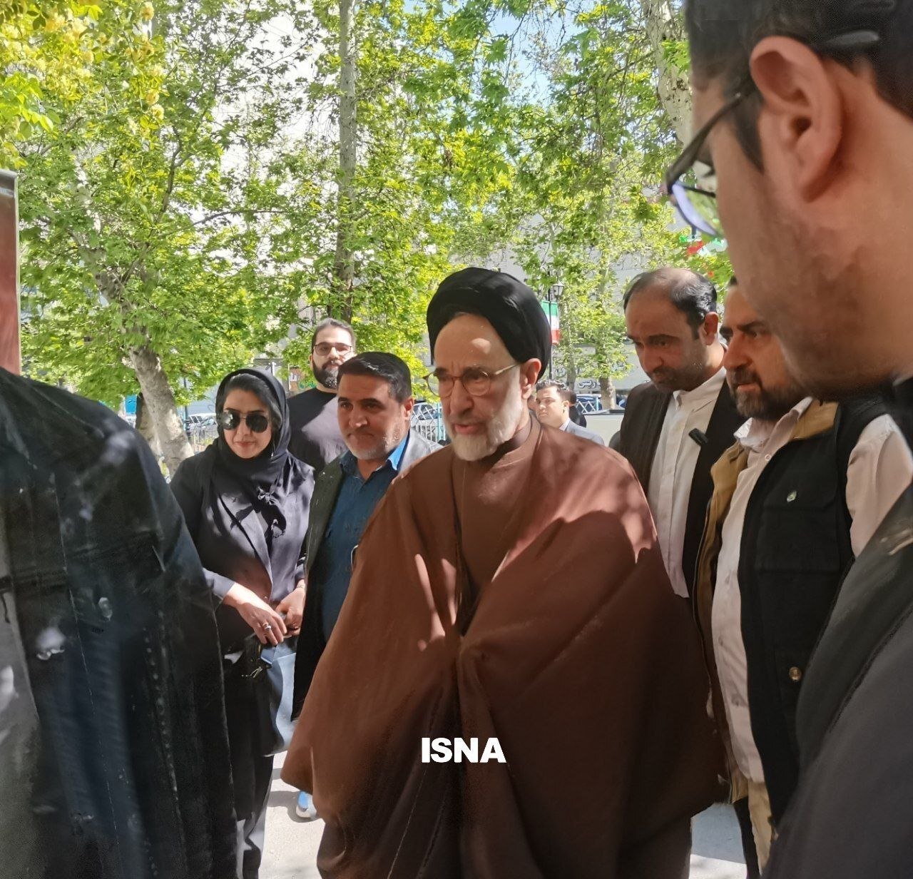 معاون عراقچی: هیچ آتش‌بس موقتی را نمی‌پذیریم؛ چرخه درگیری باید برای همیشه پایان یابد/ نشست پشت درهای بسته وزرای خارجه عربستان، ترکیه، مصر و پاکستان/ ایرنا: پاکستان در تکاپوی یک رویداد بزرگ بین‌المللی است/ رویترز به نقل از منبع پاکستانی: آمریکا و ایران در مذاکرات پیشرفت چشم‌گیری داشته‌اند/ الجزیره: دارایی‌های مسدود شده ایران در خارج از کشور حدود ۱۰۰ میلیارد دلار تخمین زده می‌شود