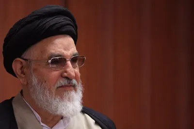 امام جمارانی: اظهارات موسوی خوئینی‌ها درباره هاشمی، مطلوب و به مصلحت نبود / اعضای مجمع روحانیون چنین نظراتی ندارند / کدام سیاست ایجاب می‌کند که در حق بزرگان کشور، چنین انتقاداتی را مطرح کنیم؟