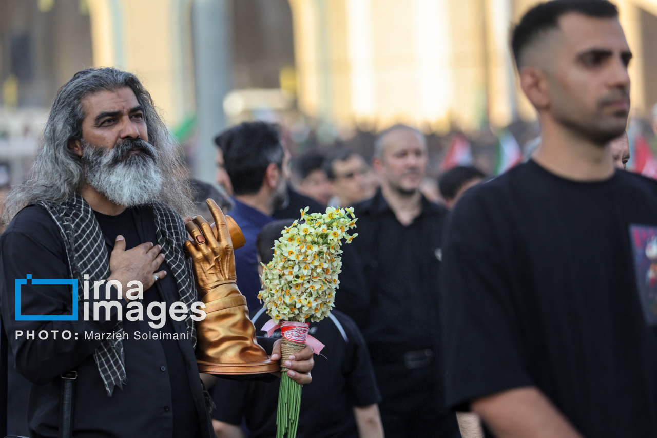 تصاویر: نخستین روز مراسم وداع با رهبر شهید انقلاب