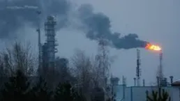 ببینید/ انبار نفتی مسکو در حمله پهپادی اوکراین به آتش کشیده شد
