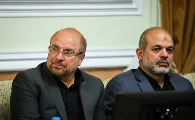 یک نماینده مجلس: قالیباف برای جلوگیری از استیضاح وزیر کشور، با او بر سر تأیید لیست انتخاباتی جریان نزدیک به خود توافق کرده / وحیدی: نه قالیباف چنین صحبتی با من داشته و نه من چنین حرفی زده‌ام