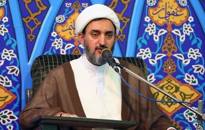 نماینده خبرگان: خداوند به وسیله ویروس کرونا حرص و طمع را کمرنگ کرد؛ فناوری را هم زیر سوال برد؛ بسیاری به خاطر قدرت، کافر شده بودند / یکی از برکات کرونا این است که انسان به فکر مشکلات یکدیگر می‌افتد