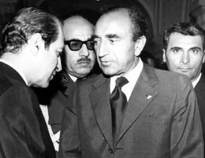 یادداشت‌های علم، جمعه ۲ خرداد ۱۳۴۸: رئیس ذوب آهن نقشه شهری را آورد که برای کارگران آنجا ساخته می‌شود