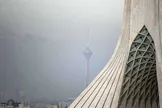 افزایش آلاینده‌ها در آسمان پایتخت؛ سایت شهرداری تهران هنوز شاخص آلودگی هوا را ۱۵۶ نشان می‌دهد، سایت‌های معتبر جهانی ۱۹۶/ تنفس برای همه گروه‌ها «خطرناک» شد