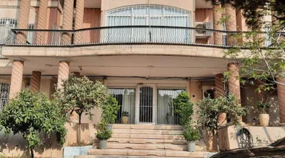 آخرین وضعیت سفارت سوریه در ایران/ یکی از کارکنان محلی: در حال انجام کارهای روزمره هستیم