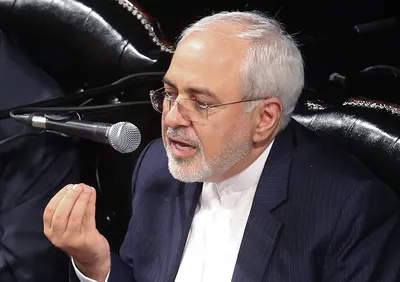 ظریف: تیر کسانی که به دنبال این بودند که با عراق یک خطر برای کل جهان اسلام ایجاد کنند به سنگ خورد/ ایران و عراق دو ستون استوار ایجاد امنیت در منطقه هستند
