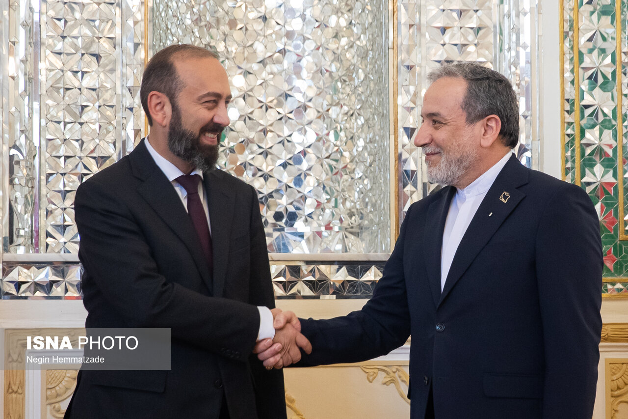 تصاویر: دیدار وزیر امور خارجه ارمنستان با عراقچی
