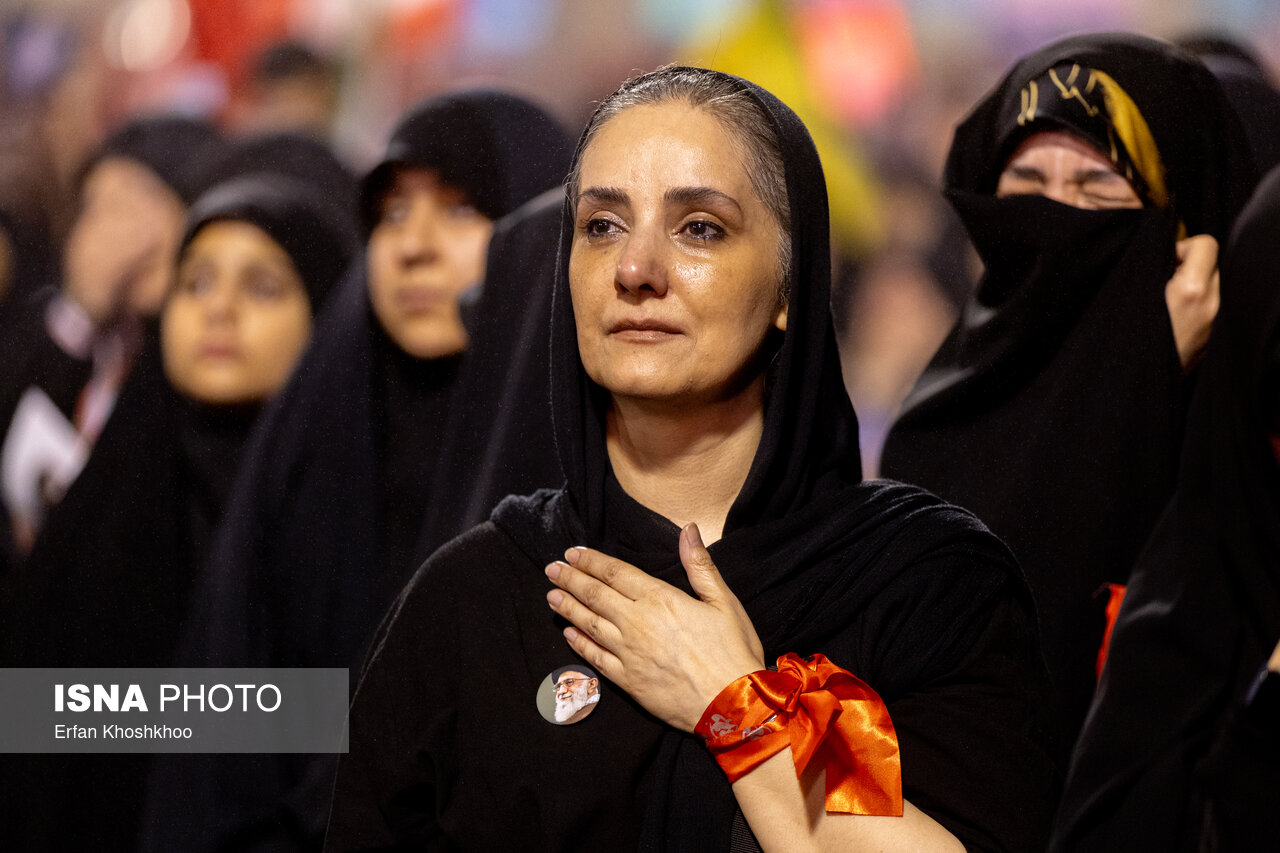 تصاویر: دومین روز مراسم وداع با رهبرشهیدانقلاب