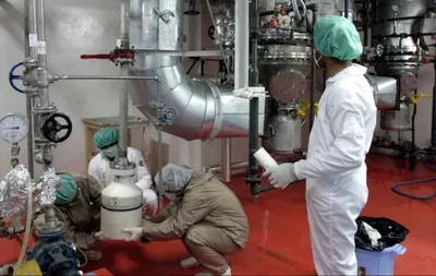ادعای رسانه بریتانیایی امواج: بازرسان آژانس انرژی اتمی به ایران بازگشته‌اند/ منابع ارشد ایرانی: آن‌ها در بوشهر مستقر شده‌اند و در انتظار تأیید شورای عالی امنیت ملی برای شروع فعالیت‌های خود هستند/ درباره سایت‌های بمباران‌ شده، نیاز است که مسائل ایمنی و امنیتی مد نظر قرار گیرد