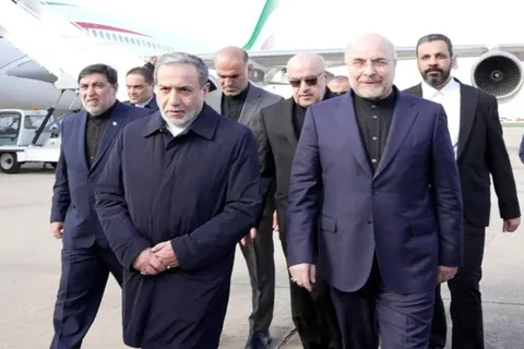 سی‌ان‌ان‌ به نقل از مقام‌های آمریکایی: مقامات دولت ترامپ از نزدیک شبکه جاسوسی اسرائیل که در ماه‌های اخیر، فعالیت‌های اطلاعاتی و جاسوسی خود علیه ایران و آمریکا را افزایش داده، زیر نظر داشته‌اند/ مسئولان آمریکایی تلاش کردند به ایران درباره این نگرانی که اسرائیل ممکن است قالیباف و عراقچی را ترور کند، هشدار دهند