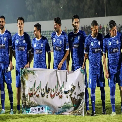 تصاویر: دربی پیشکسوتان استقلال و پرسپولیس در کیش
