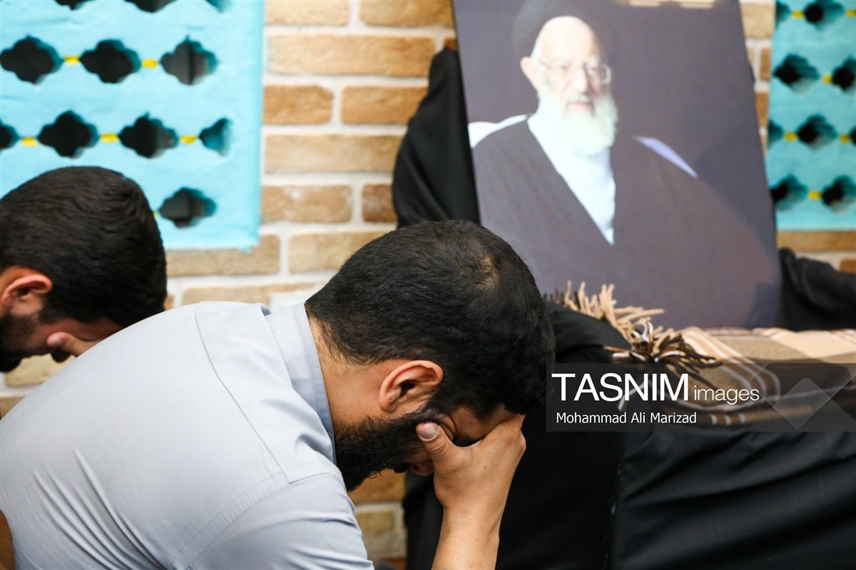 تصاویر: مراسم وداع با پیکر آیت‌الله «شبیری زنجانی»