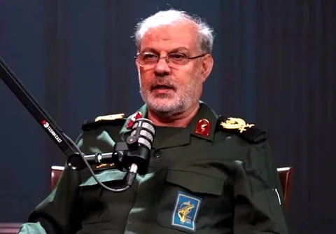 سخنگوی سپاه: دکترین دفاع ایران به سمتی خواهد رفت که بازدارندگی دائم و مطلق ایجاد کنیم /  دکترین ایران پیش از این صرفاً دفاعی بود، اکنون می‌گوییم اگر کشوری به ما حمله کند، هم پاسخ آن را می‌دهیم و هم تهاجم می‌کنیم /  دکترین ما دیگر تنها تهاجمی نخواهد بود و نامتقارن خواهد شد؛ به گونه‌ای به دشمن تهاجم می‌کنیم که شدت عمل ما را متوجه شود