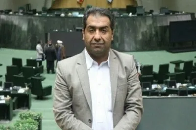 نماینده سراوان: از مردم عذرخواهی میکنم اما تا پای اخراج مدیر گمرک و کارمند هتاک ایستادم! / از حقم کوتاه نمی آیم