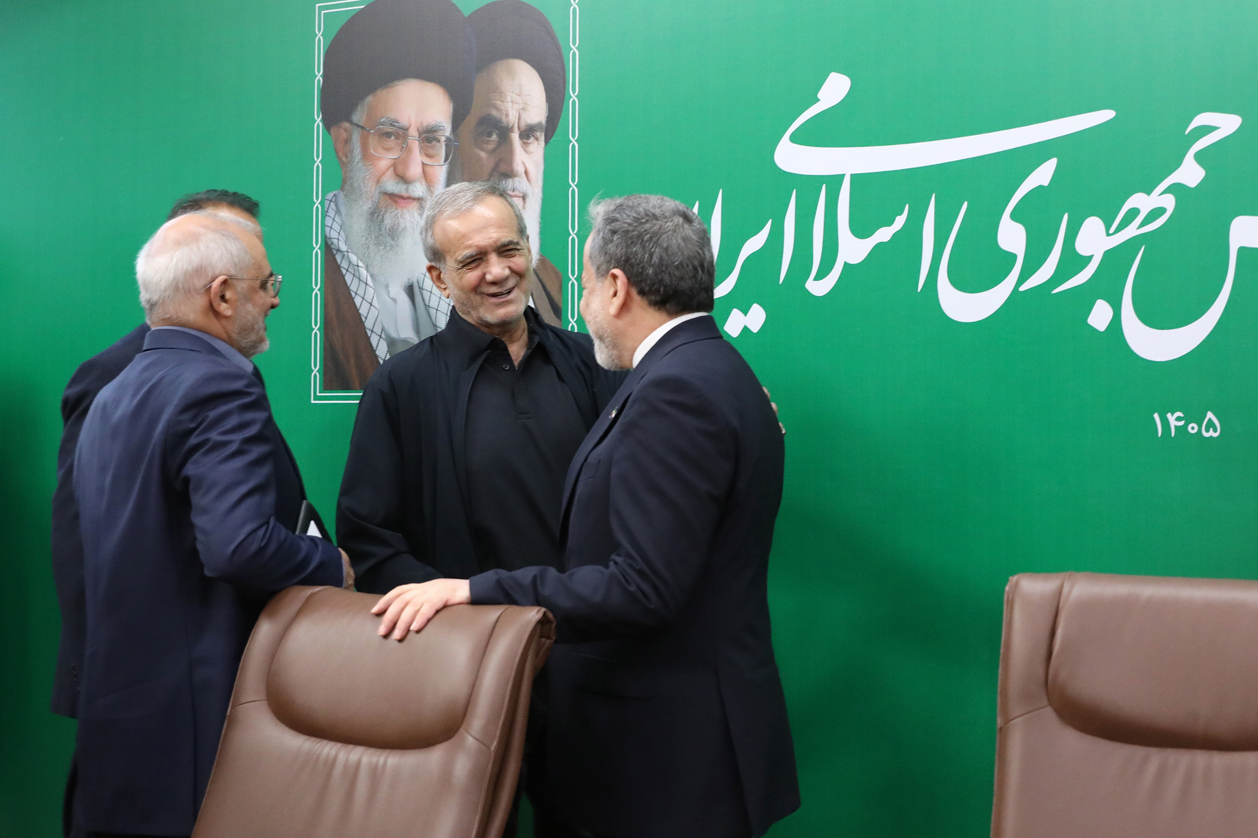 تصاویر: نشست خبری پزشکیان با جمعی از اصحاب رسانه
