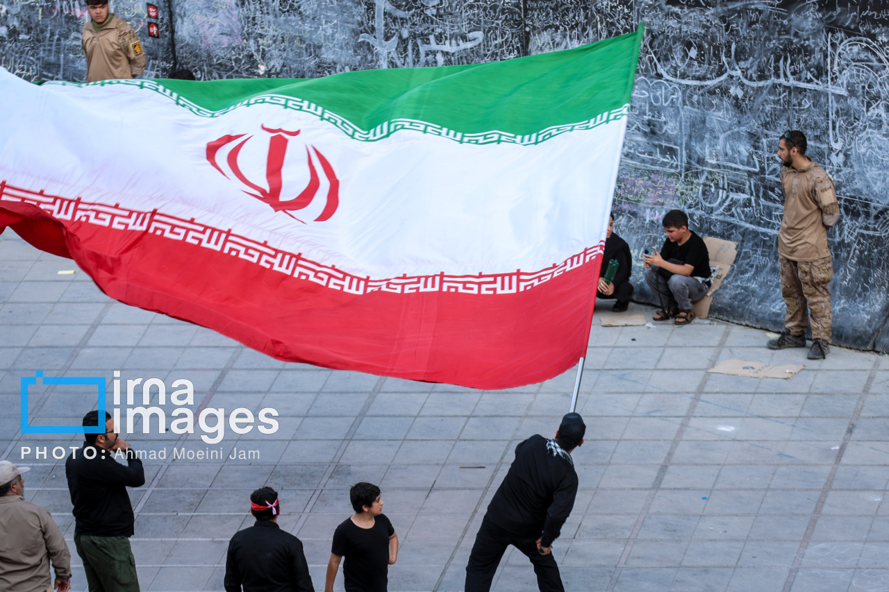 تصاویر: دومین روز مراسم وداع با رهبرشهیدانقلاب