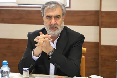 رئیس کمیسیون امنیت ملی مجلس: محتویات محموله ها براساس اعلام دستگاه، موادی بوده که در کشاورزی استفاده می شود / ما تایید می کنیم که اظهارات وارد کننده با محل نگهداری محموله انطباق نداشته است