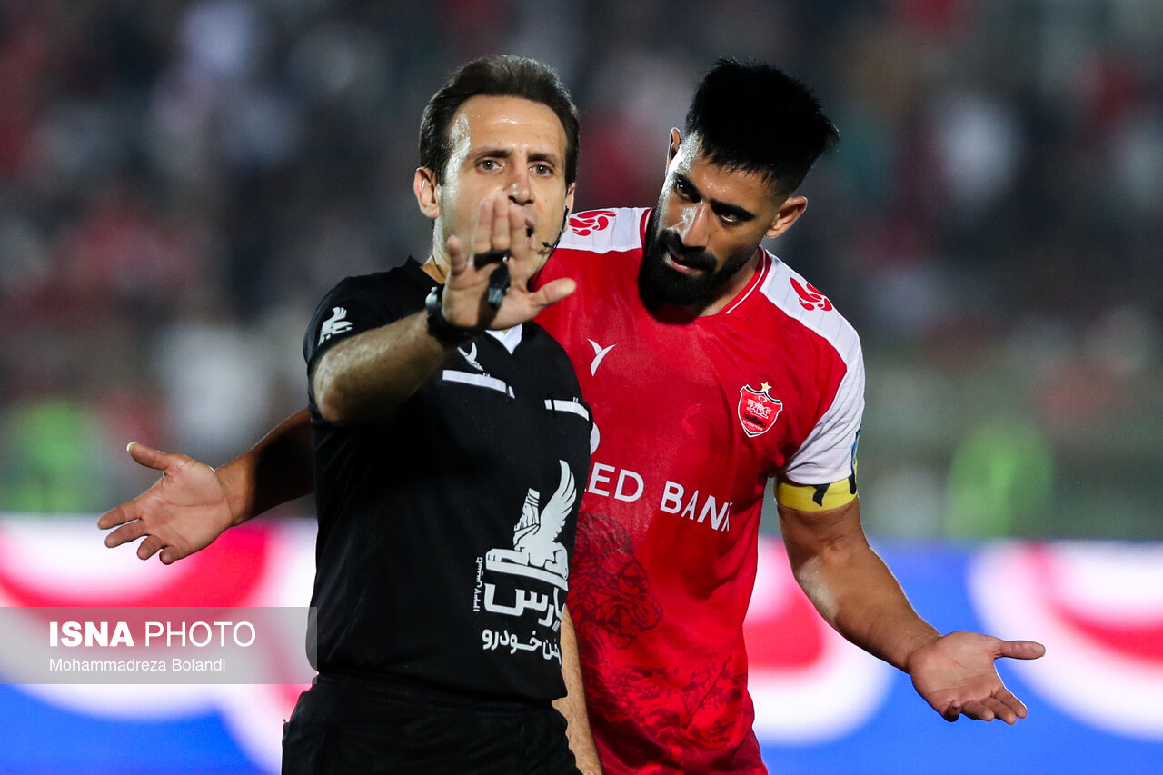 تصاویر: دیدار تیم‌های پرسپولیس و استقلال خوزستان