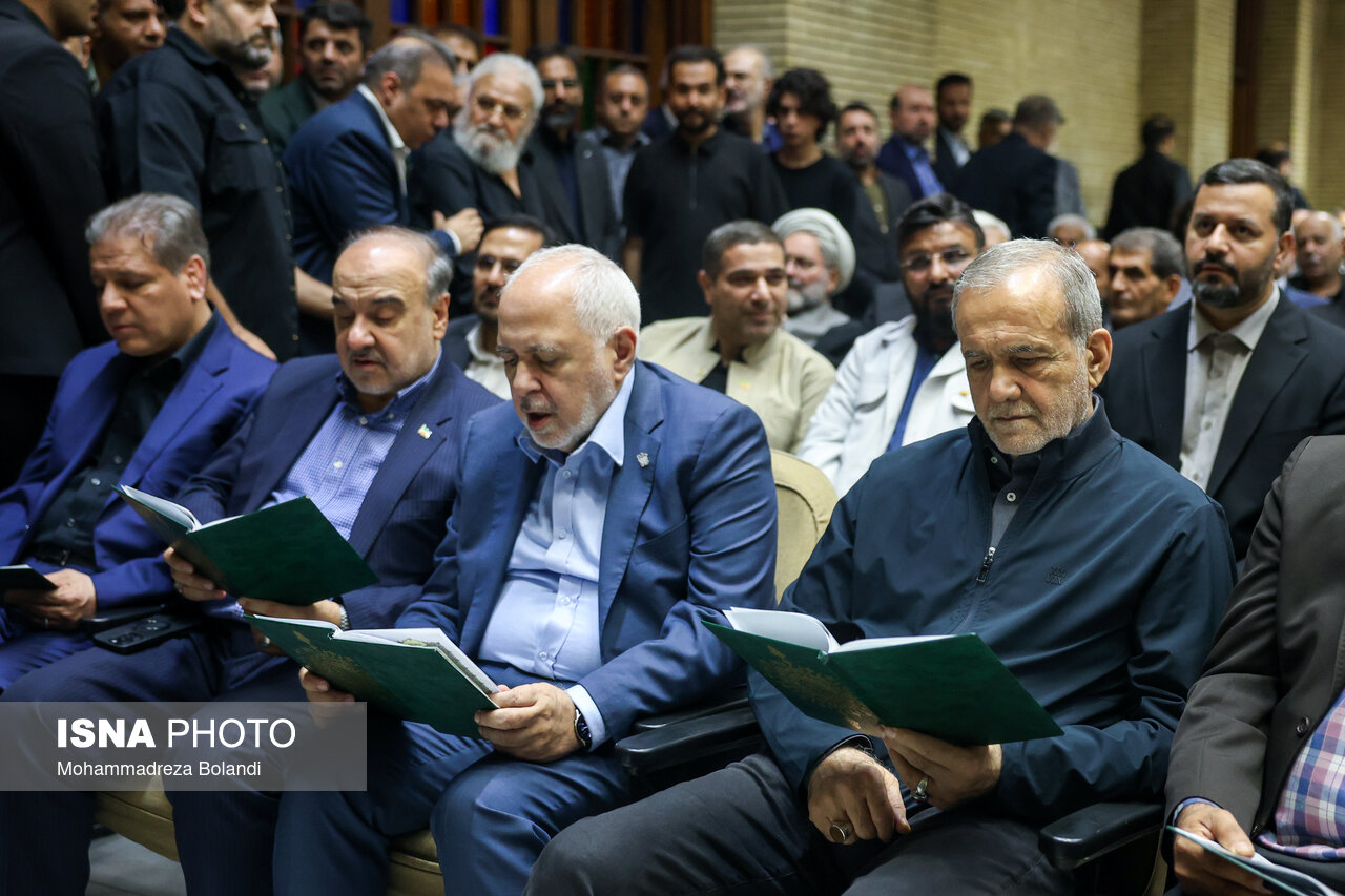 تصاویر: مراسم ختم «احمد ناطق نوری»