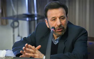 واعظی: قیمت ارز قطعا پایین می‌آید / مردم در حد نیاز خرید کنند / ۷-۸ ماه دیگر از این شرایط عبور می‌کنیم