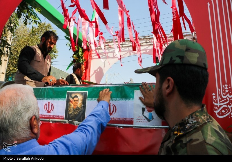 تصاویر: تشییع پیکر سه سرباز شهید پادگان بمپور در رفسنجان