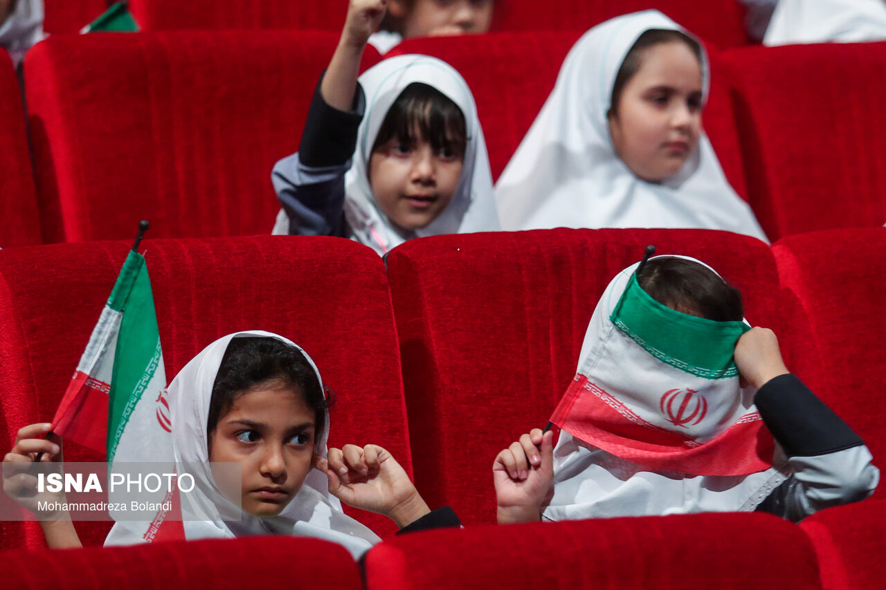 تصاویر: روز ملی کودک با حضور رئیس جمهور