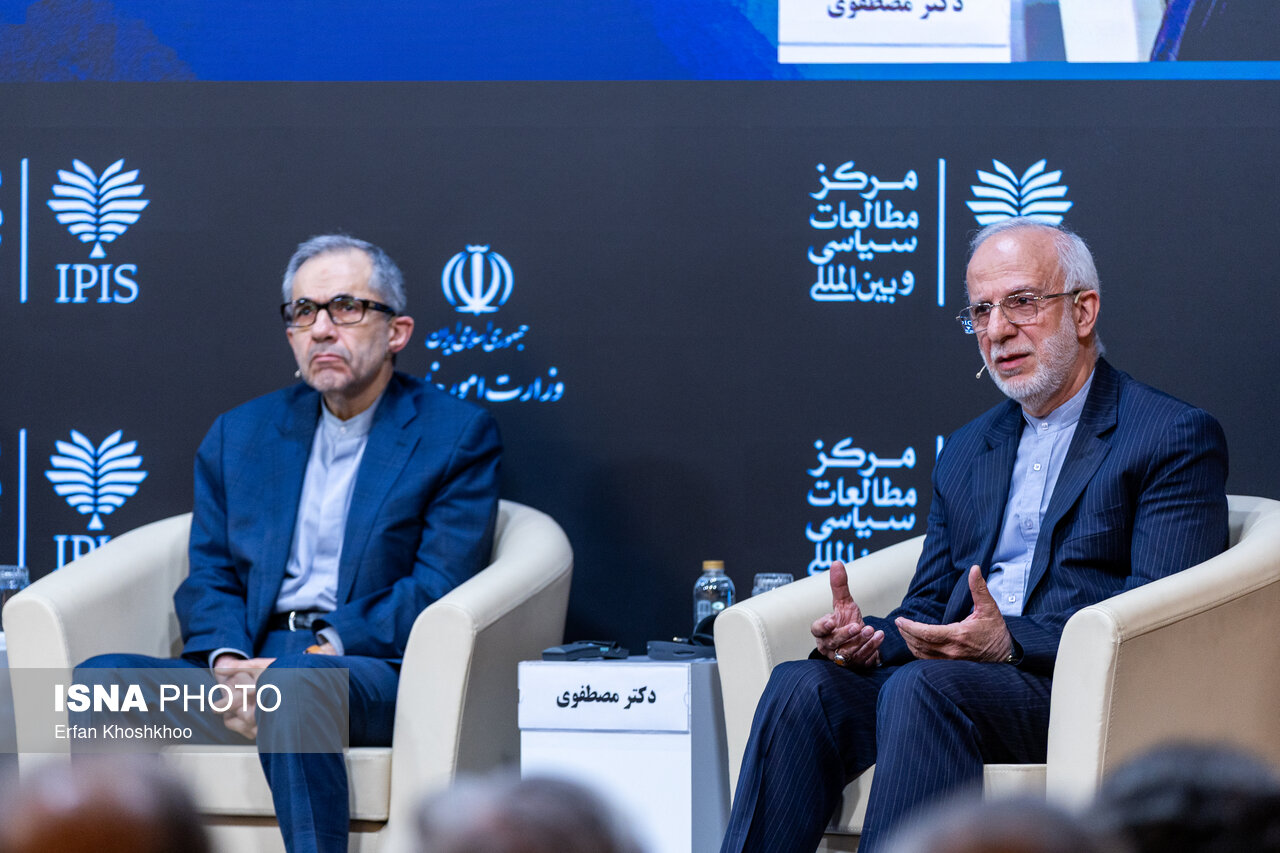 تصاویر: مراسم گشایش مرکز اسناد و موزه شهید کمال خرازی
