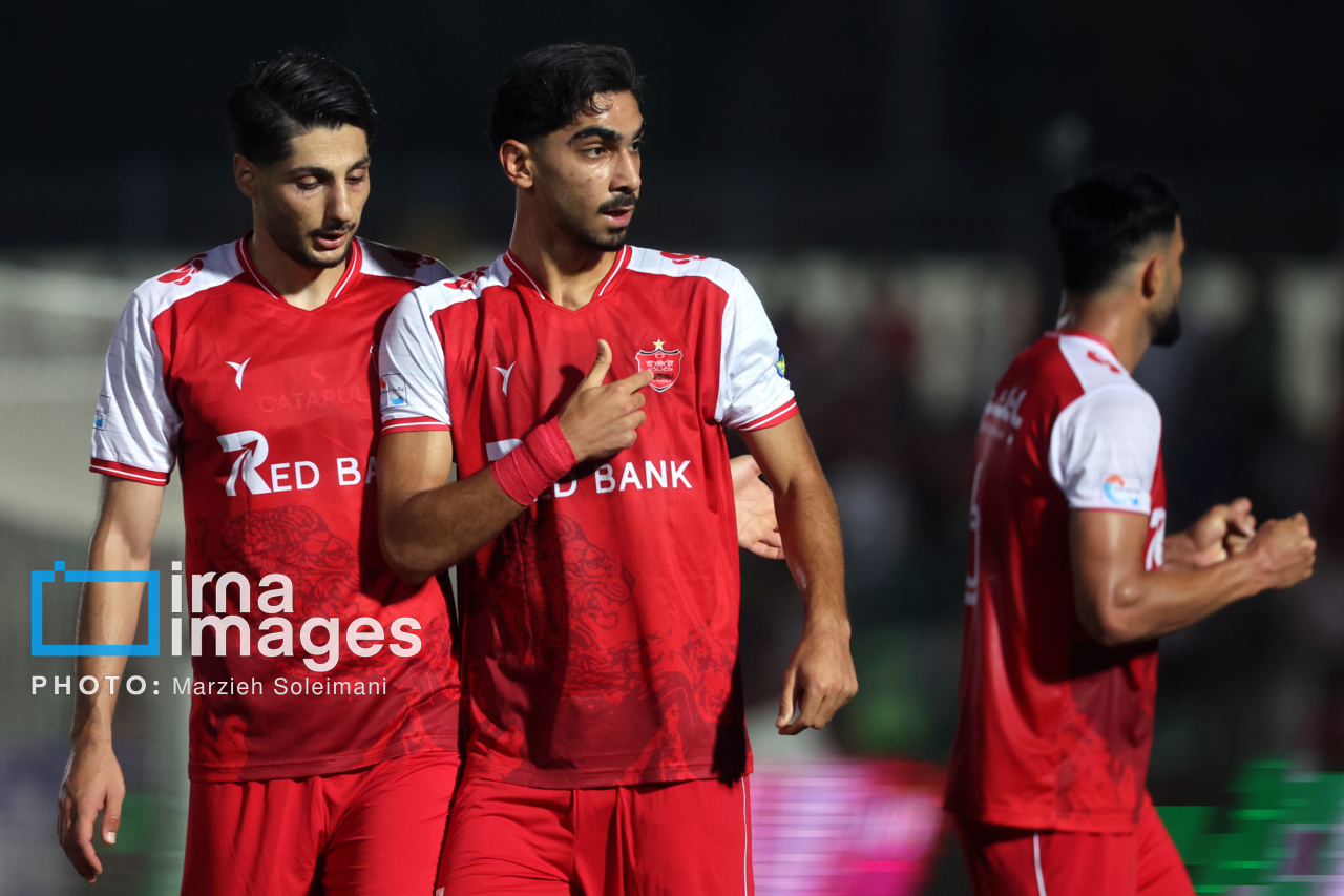تصاویر: دیدار تیم‌های پرسپولیس و استقلال خوزستان