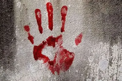 نوجوان ۱۲ ساله پدرش را با چاقو به قتل رساند/ قاتل: در پی بازی و برخورد توپ به مادرم، با پدرم اختلاف پیدا کرده و با ضربات چاقو از ناحیه سینه او را کشتم